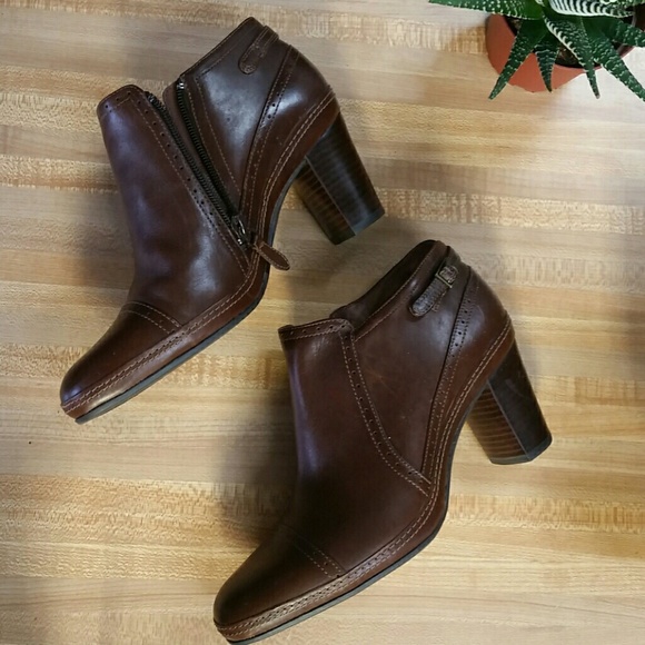 clarks heeled booties